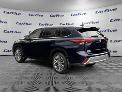 Another view of 2020 Toyota Highlander Platinum for sale in Nashua, NH at CarFive Nashua, NH
