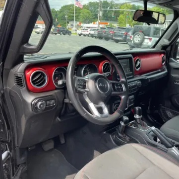 More photos of 2018 Jeep Wrangler Unlimited Rubicon at CarFive Nashua, NH, NH