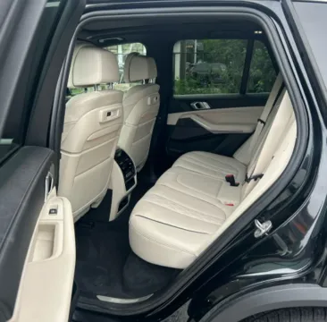 More photos of 2020 BMW X5 xDrive40i at CarFive Nashua, NH, NH