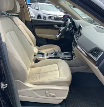 More photos of 2018 Audi Q5 2.0T at CarFive Nashua, NH, NH