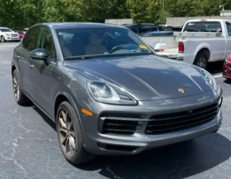 More photos of 2023 Porsche Cayenne at CarFive Nashua, NH, NH