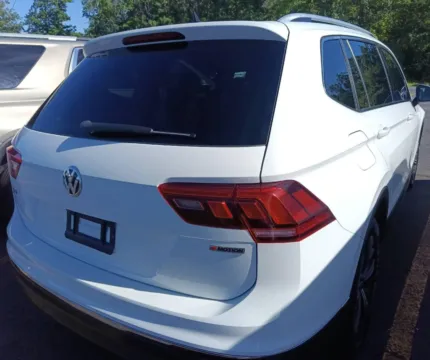 More photos of 2019 Volkswagen Tiguan 2.0T SEL at CarFive Nashua, NH, NH