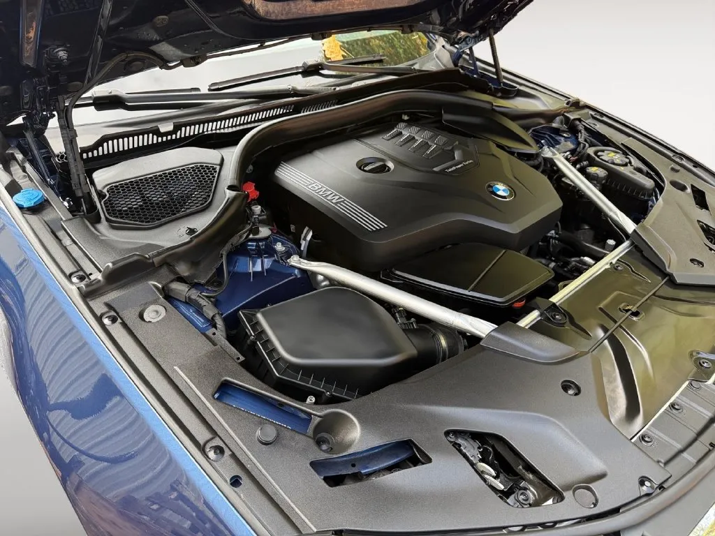 2023 BMW 5 Series 530i - Photo 28