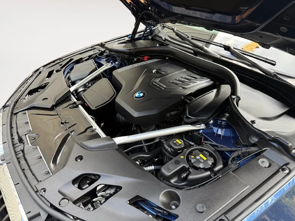 2023 BMW 5 Series 530i - Photo 26