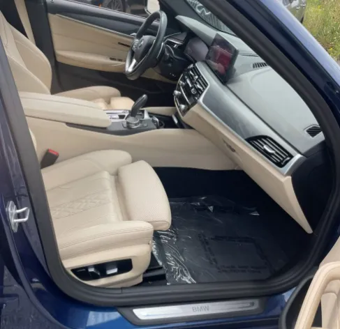 2023 BMW 5 Series 530i - Photo 6