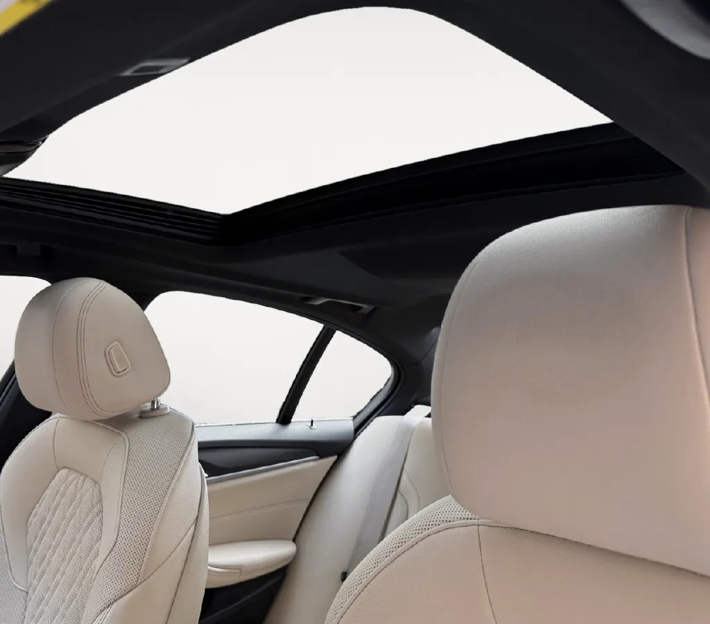 2023 BMW 5 Series 530i - Photo 19