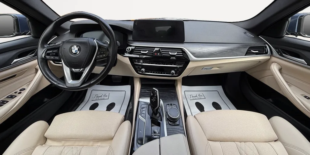 2023 BMW 5 Series 530i - Photo 16