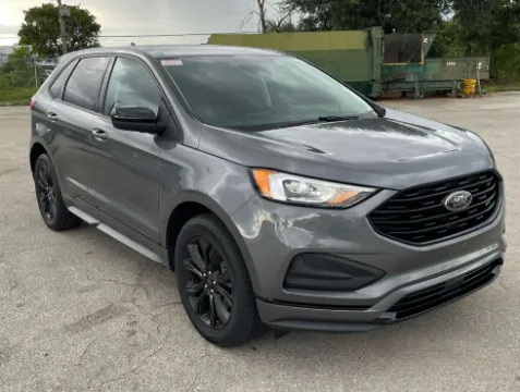 More photos of 2022 Ford Edge SE at CarFive Nashua, NH, NH