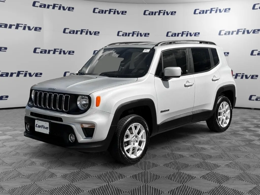 Silver 2020 Jeep Renegade Latitude for sale in Nashua, NH