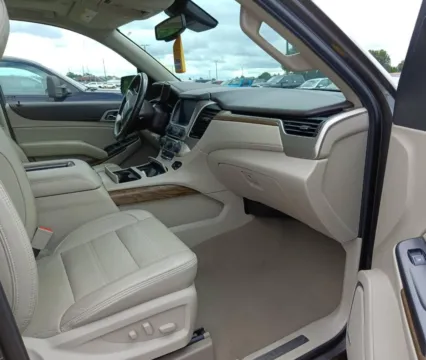 More photos of 2020 GMC Yukon XL Denali at CarFive Nashua, NH, NH