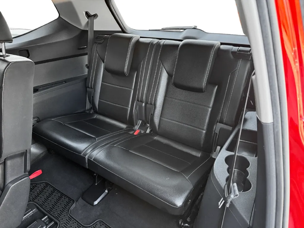 2023 Volkswagen Atlas SE w/Tech - Photo 24