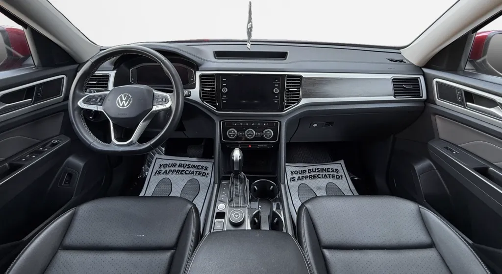 2023 Volkswagen Atlas SE w/Tech - Photo 16