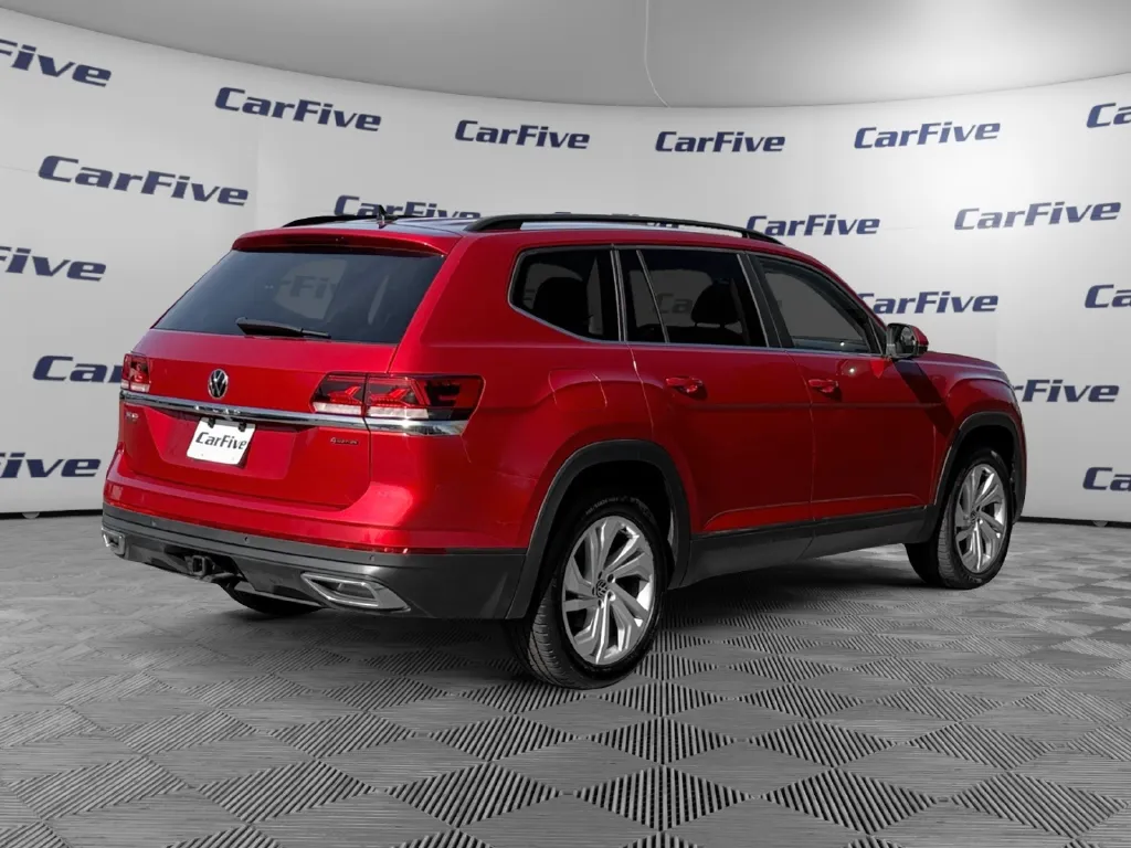 2023 Volkswagen Atlas SE w/Tech - Photo 6