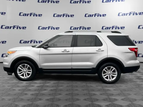 Photos of 2014 Ford Explorer XLT for sale in Nashua, NH at CarFive Nashua, NH