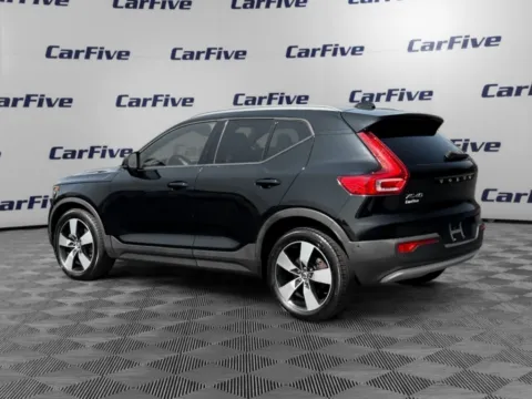 Another view of 2019 Volvo XC40 Momentum for sale in Nashua, NH at CarFive Nashua, NH