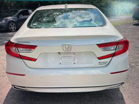 More photos of 2019 Honda Accord Hybrid Touring at CarFive Nashua, NH, NH