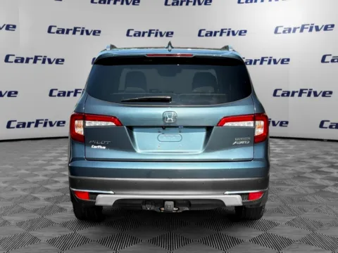 More photos of 2021 Honda Pilot Touring at CarFive Nashua, NH, NH