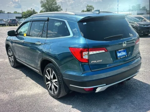 Another view of 2021 Honda Pilot Touring for sale in Nashua, NH at CarFive Nashua, NH