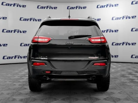 More photos of 2016 Jeep Cherokee Trailhawk at CarFive Nashua, NH, NH