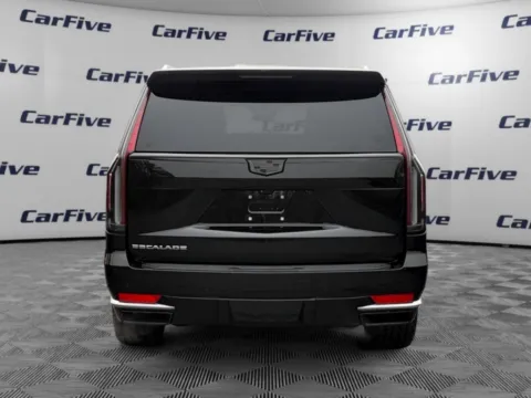 More photos of 2021 Cadillac Escalade ESV Premium at CarFive Nashua, NH, NH