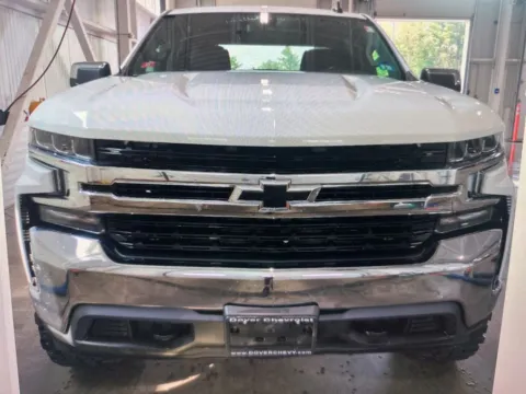 More photos of 2021 Chevrolet Silverado 1500 LT at CarFive Nashua, NH, NH