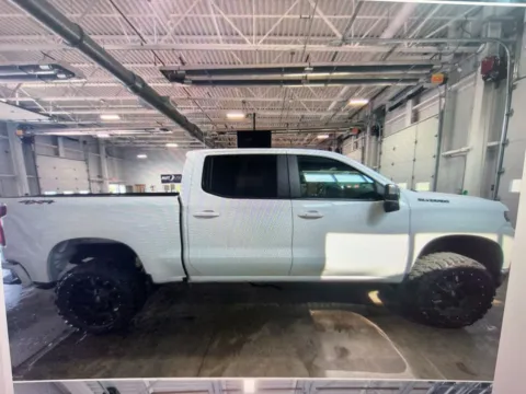 More photos of 2021 Chevrolet Silverado 1500 LT at CarFive Nashua, NH, NH