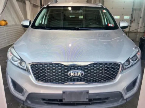More photos of 2018 Kia Sorento LX at CarFive Nashua, NH, NH