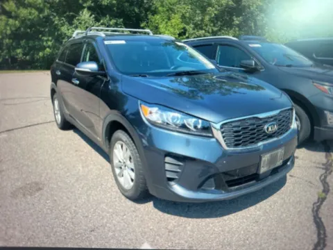 More photos of 2020 Kia Sorento LX at CarFive Nashua, NH, NH