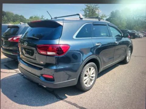 Photos of 2020 Kia Sorento LX for sale in Nashua, NH at CarFive Nashua, NH