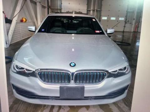 More photos of 2018 BMW 5 Series 530e xDrive iPerformance at CarFive Nashua, NH, NH