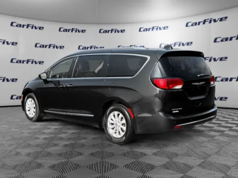 Another view of 2018 Chrysler Pacifica Touring L for sale in Nashua, NH at CarFive Nashua, NH