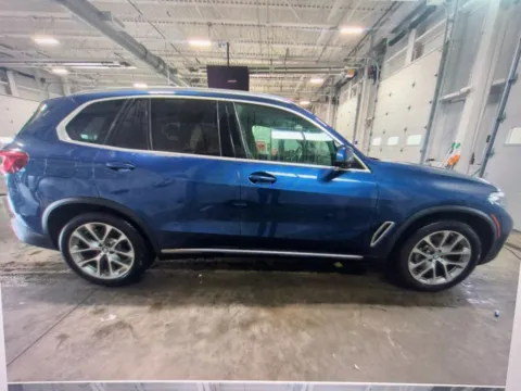 More photos of 2019 BMW X5 xDrive40i at CarFive Nashua, NH, NH