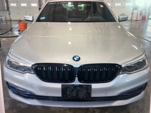 More photos of 2018 BMW 5 Series 530e xDrive iPerformance at CarFive Nashua, NH, NH