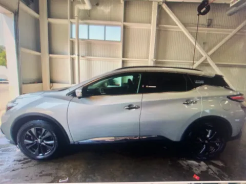 Photos of 2018 Nissan Murano SV for sale in Nashua, NH at CarFive Nashua, NH