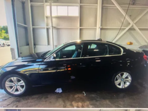 Photos of 2018 BMW 3 Series 330i xDrive for sale in Nashua, NH at CarFive Nashua, NH