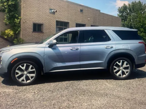 Photos of 2020 Hyundai Palisade SEL for sale in Nashua, NH at CarFive Nashua, NH