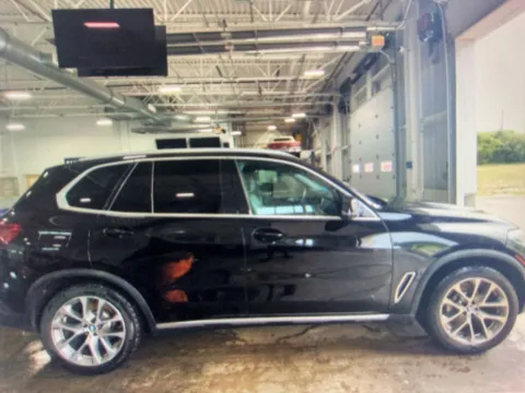 More photos of 2019 BMW X5 xDrive40i at CarFive Nashua, NH, NH