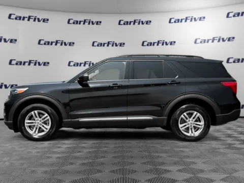 Photos of 2023 Ford Explorer XLT for sale in Nashua, NH at CarFive Nashua, NH