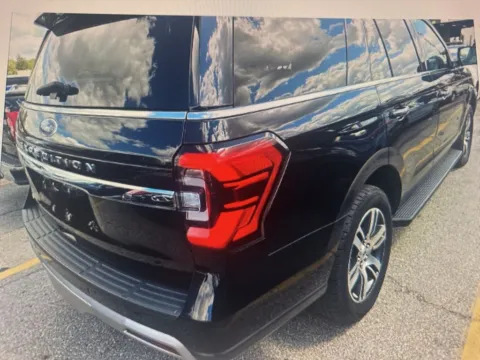 Another view of 2024 Ford Expedition Limited for sale in Nashua, NH at CarFive Nashua, NH