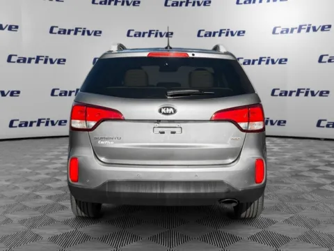 More photos of 2015 Kia Sorento LX at CarFive Nashua, NH, NH