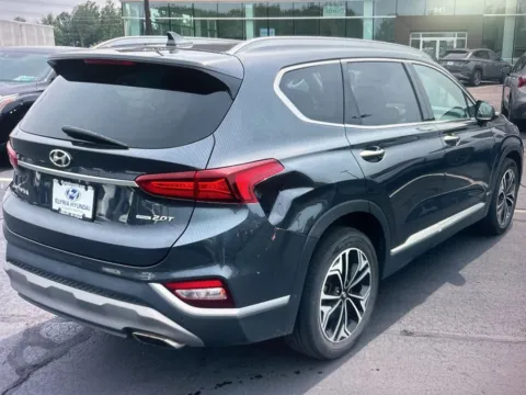 More photos of 2020 Hyundai Santa Fe SEL at CarFive Nashua, NH, NH