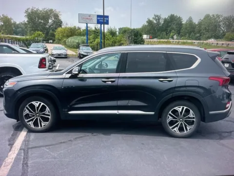 Photos of 2020 Hyundai Santa Fe SEL for sale in Nashua, NH at CarFive Nashua, NH