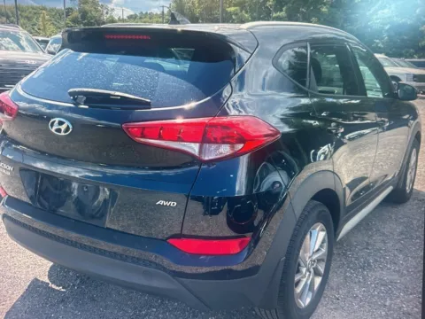More photos of 2017 Hyundai Tucson SE Plus at CarFive Nashua, NH, NH