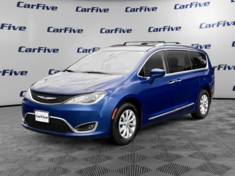 Blue 2019 Chrysler Pacifica Touring L for sale in Nashua, NH