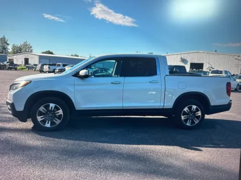Photos of 2019 Honda Ridgeline RTL-E for sale in Nashua, NH at CarFive Nashua, NH