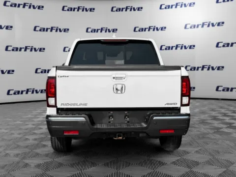 More photos of 2019 Honda Ridgeline RTL-E at CarFive Nashua, NH, NH
