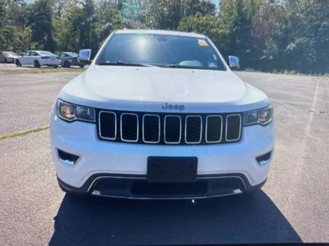 Photos of 2017 Jeep Grand Cherokee Limited for sale in Nashua, NH at CarFive Nashua, NH