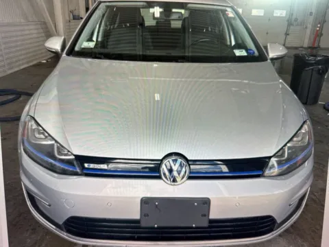 More photos of 2015 Volkswagen e-Golf SEL Premium at CarFive Nashua, NH, NH