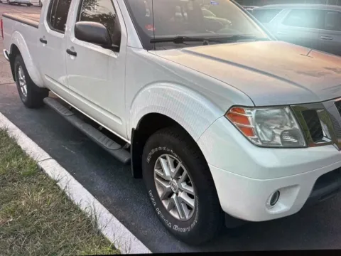 Photos of 2016 Nissan Frontier SV for sale in Nashua, NH at CarFive Nashua, NH