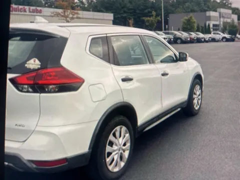 More photos of 2019 Nissan Rogue S at CarFive Nashua, NH, NH